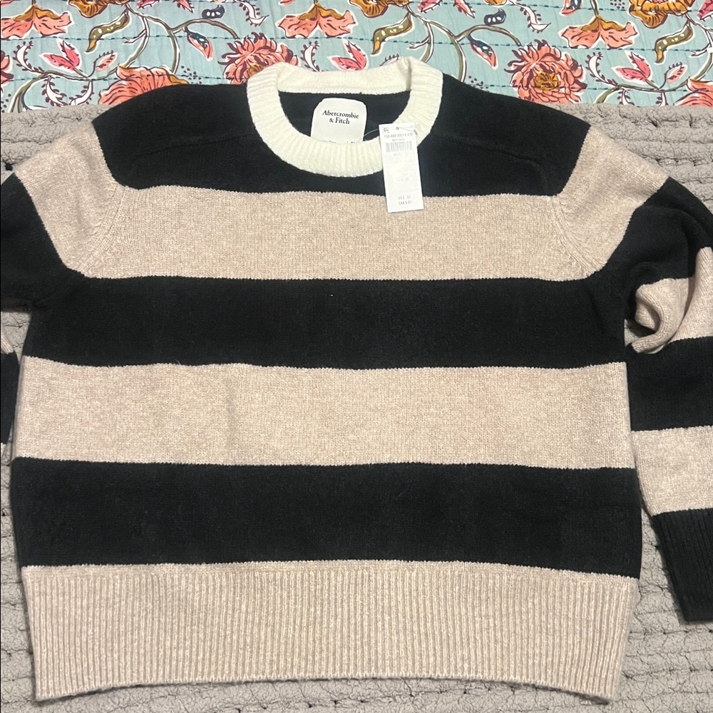 Abercrombie & Fitch Monochrome Striped Knit